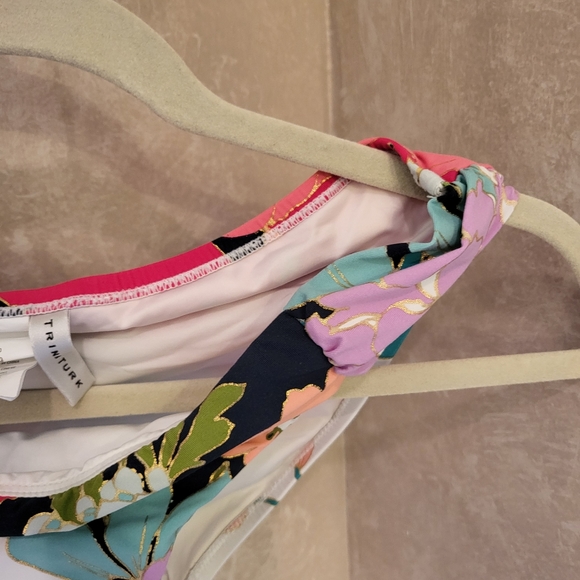 Trina turk ruffle off shoulder bikini top 12 + bottom 10 - Picture 7 of 7